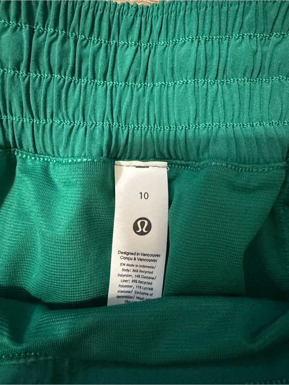 Lululemon hotty hot shorts high rise - Picture 3 of 3
